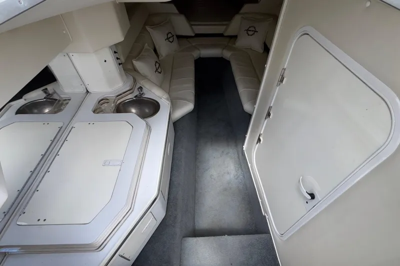 Slide: The Image of Interior of a 2007 Fountain 42 Lightning boat with seating and kitchenette. - 40