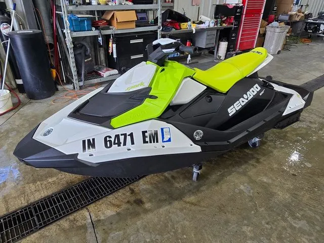 The Image of Sea-Doo Spark 3-Up Rotax 900 ACE CONV With Ibr 2023 - 1