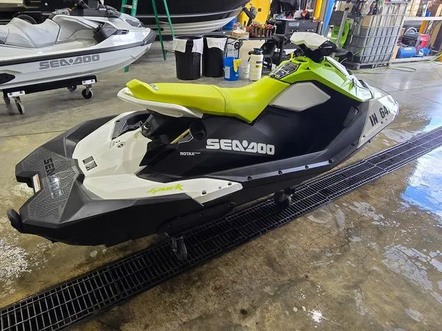 Slide: The Image of Sea-Doo Spark 3-Up Rotax 900 ACE CONV With Ibr 2023 - 4