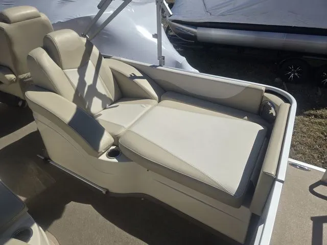 Slide: The Image of Godfrey Aquapatio 240 SL 2012 - 8