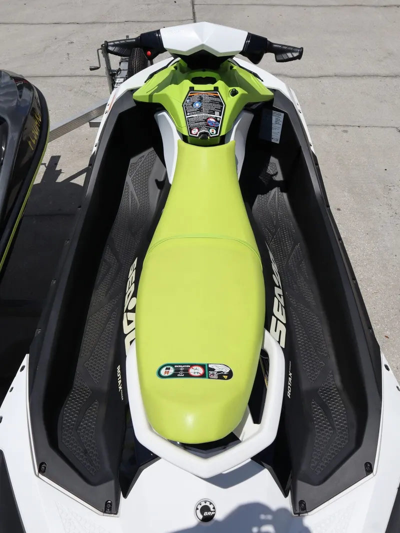 Slide: The Image of Sea-Doo 2023 - 10
