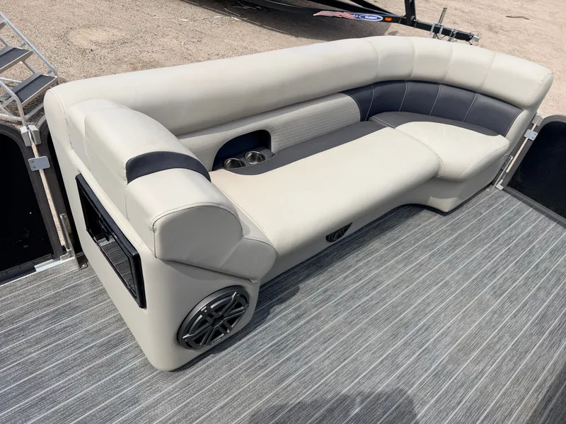 Slide: The Image of Premier 220 SunSation & 100HP Honda 4Stroke - $29,995 2020 - 18