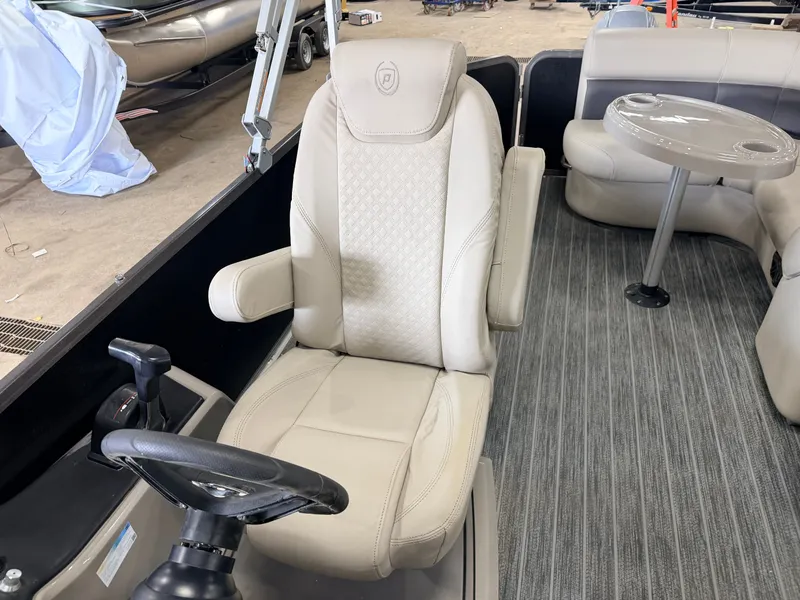 Slide: The Image of Premier 220 SunSation & 100HP Honda 4Stroke - $29,995 2020 - 27