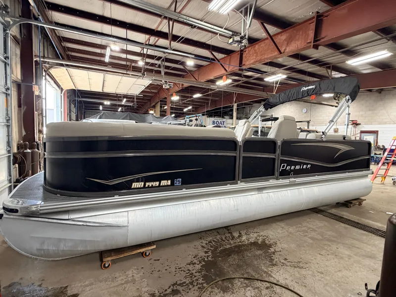 Slide: The Image of Premier 220 SunSation & 100HP Honda 4Stroke - $29,995 2020 - 51