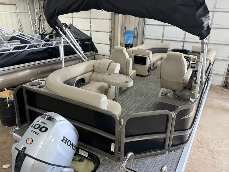 Slide: The Image of Premier 220 SunSation & 100HP Honda 4Stroke - $29,995 2020 - 7