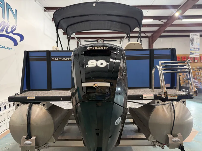 Slide: The Image of Viaggio Lago L20F 2023 - 3