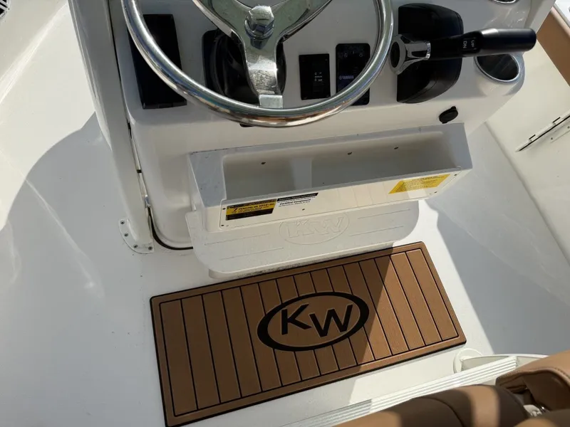 Slide: The Image of Key West 230 Bay Reef 2026 - 13