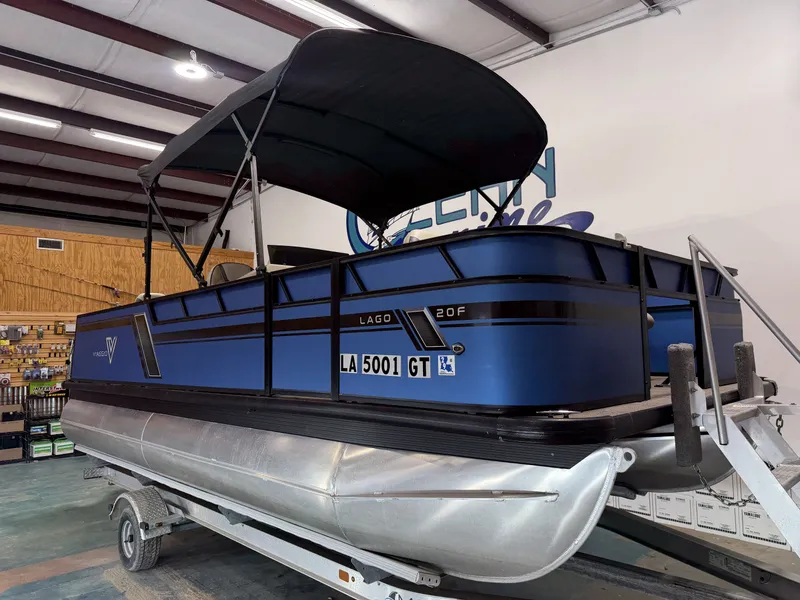 Slide: The Image of Viaggio Lago L20F 2023 - 7