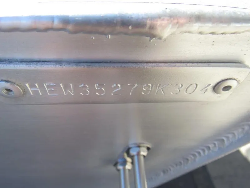 Slide: The Image of Hewescraft 160 Sportsman 2004 - 16