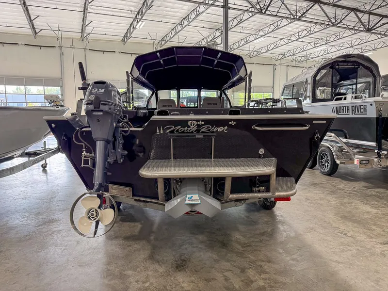 Slide: The Image of North River 24 Commander 2014 - 3