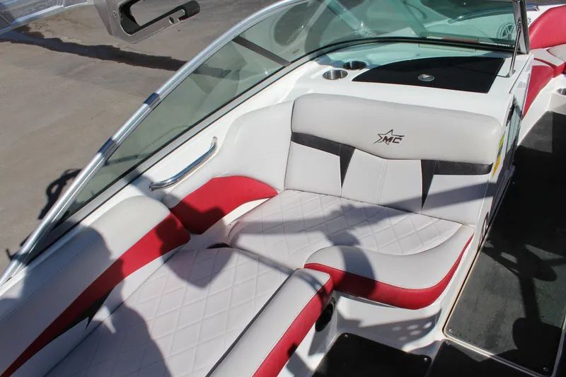 Slide: The Image of MasterCraft X-14V 2009 - 12
