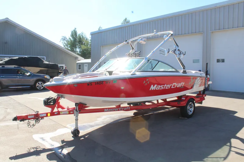 Slide: The Image of MasterCraft X-14V 2009 - 4