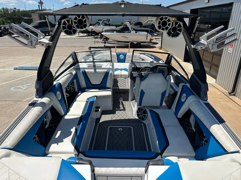 Slide: The Image of Tigé RZX3 2018 - 17