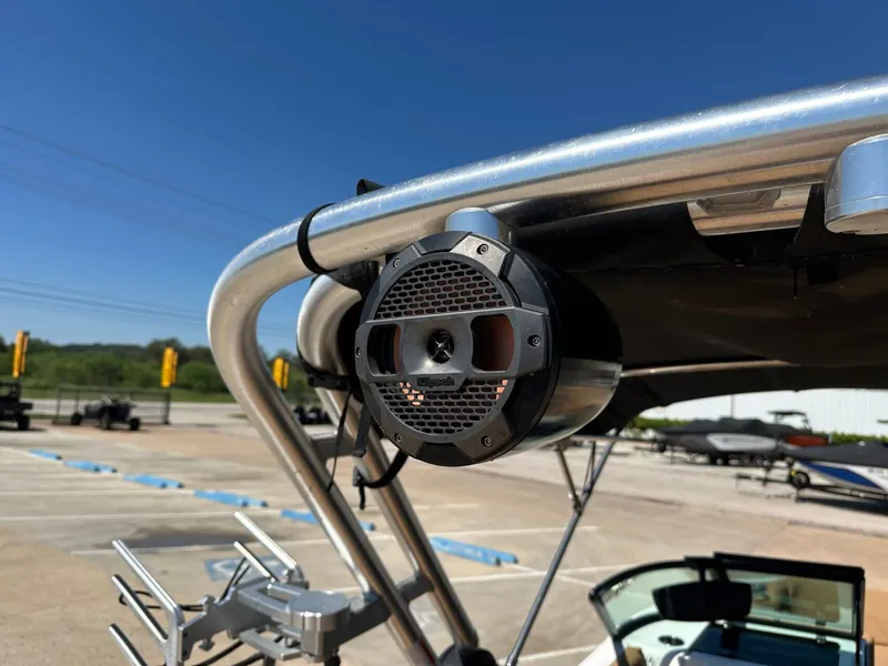 Slide: The Image of MasterCraft NXT22 2021 - 35
