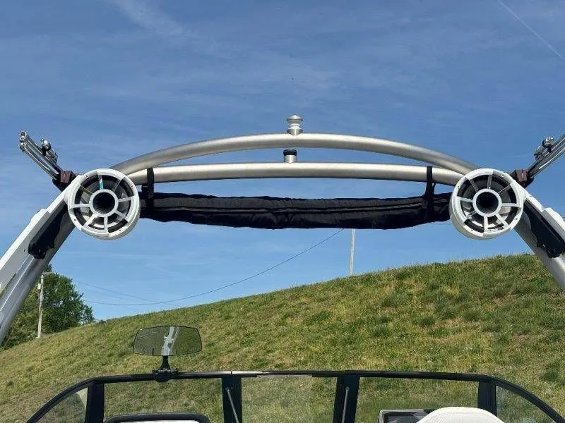 Slide: The Image of Malibu Wakesetter 22 VLX 2017 - 10