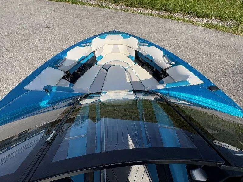 Slide: The Image of Malibu Wakesetter 22 VLX 2017 - 21