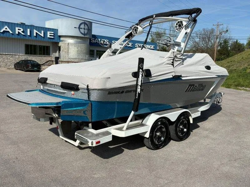 Slide: The Image of Malibu Wakesetter 22 VLX 2017 - 71