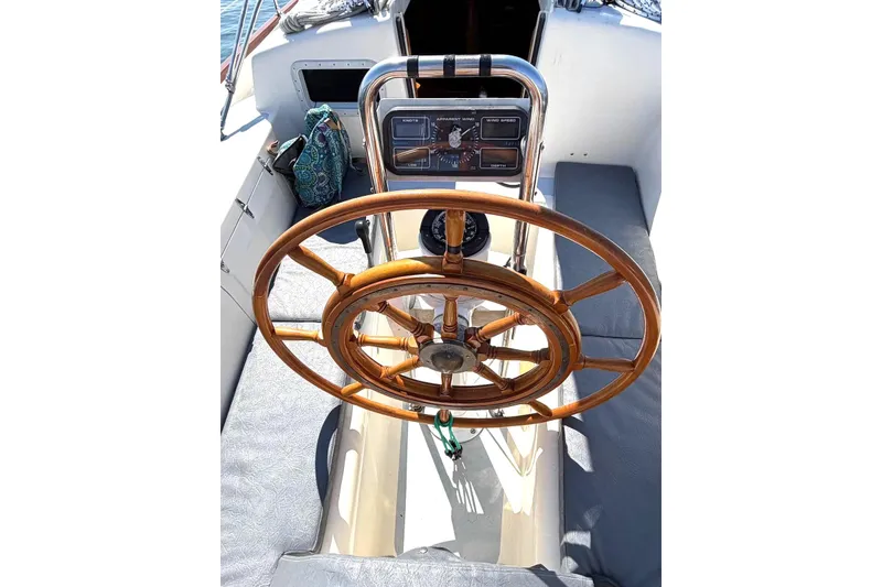 Slide: The Image of Wooden wheel, classic design. - 40