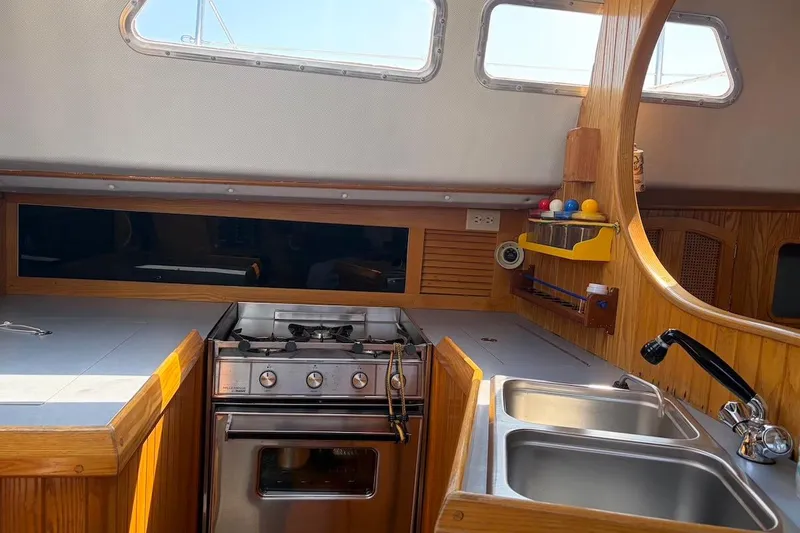 Slide: The Image of Galley of 1990 Bruce Roberts 35 - 12