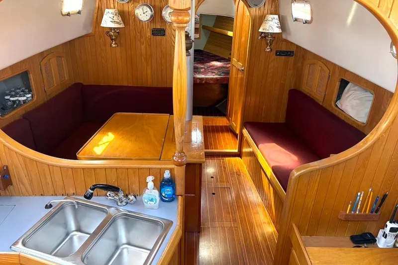 Slide: The Image of A light, bright interior - 8