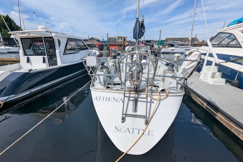 Slide: The Image of 1980 SCEPTRE 36 sailboat named Athena docked in Seattle marina. - 3
