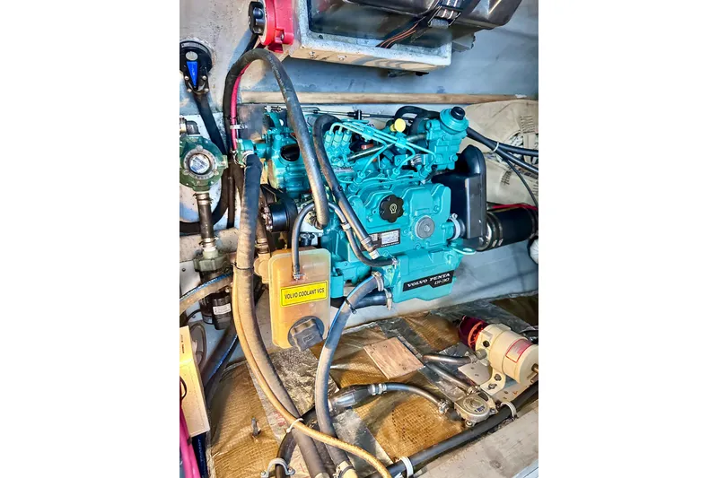 Slide: The Image of Engine compartment of a 1998 Manta 40 with Volvo Penta components. - 79