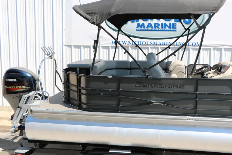 Slide: The Image of 2019 Berkshire 22CL CTS pontoon boat with Yamaha VMAX engine at Nichols Marine. - 8