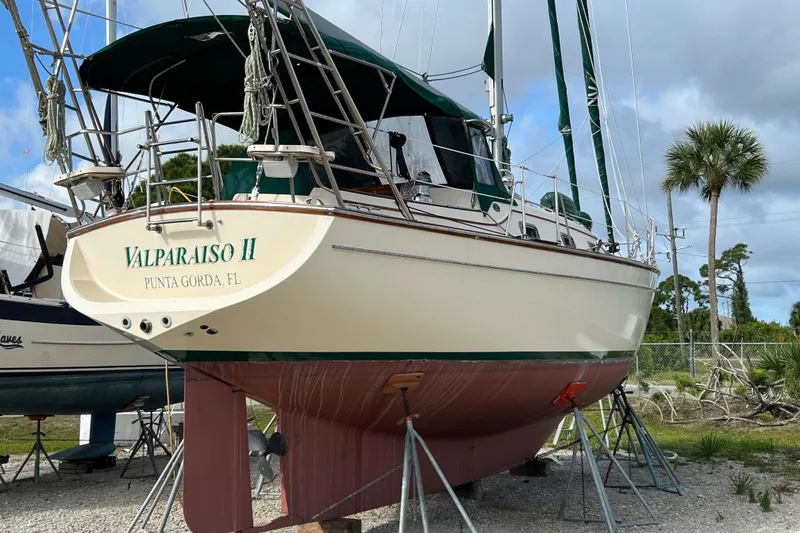 The Image of Island Packet 380 sailboat, 2002 model, named Valparaiso II, on dry dock in Punta Gorda, FL. - 0