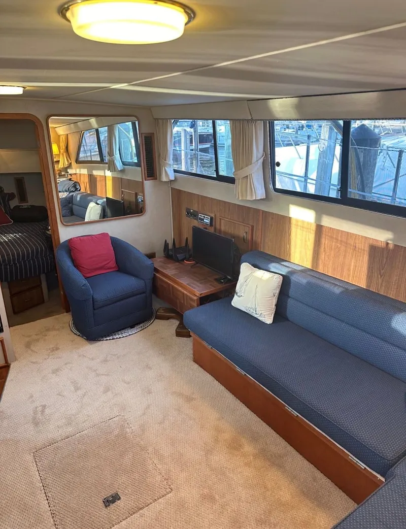 Slide: The Image of Interior of 1988 Chris-Craft 381 Catalina yacht, cozy and stylishly furnished. - 13