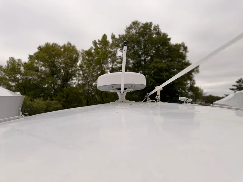 Slide: The Image of Baha Cruisers 272 Fisherman 2000 with radar on the roof. - 23