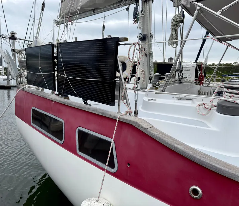 Slide: The Image of Wauquiez 43 Amphitrite 1983 - 42