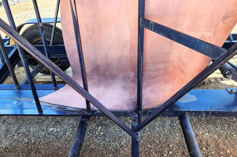 Slide: The Image of Keel of 1997 Beneteau First 36s7 sailboat on a trailer. - 17