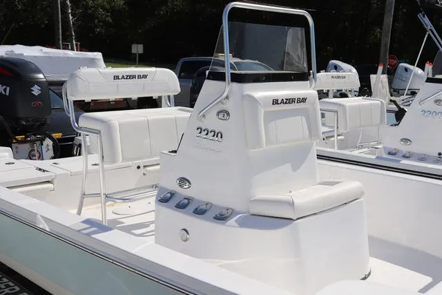 Slide: The Image of Blazer Bay Boat 2220 Fisherman 2024 - 11