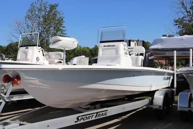 Slide: The Image of Blazer Bay Boat 2220 Fisherman 2024 - 3