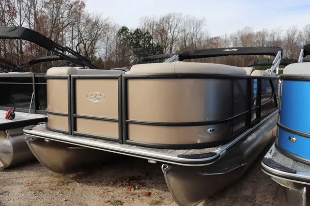 The Image of Bentley Pontoons LE Cruise 180 2026 - 1