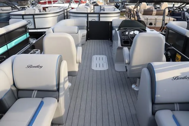 Slide: The Image of Bentley Pontoons Legacy Navigator 223 2026 - 10