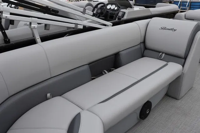 Slide: The Image of Bentley Pontoons LE 200 CW 2026 - 7