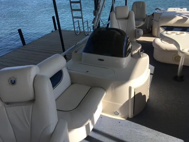 Slide: The Image of Premier Castaway 221 Triple 2009 - 4