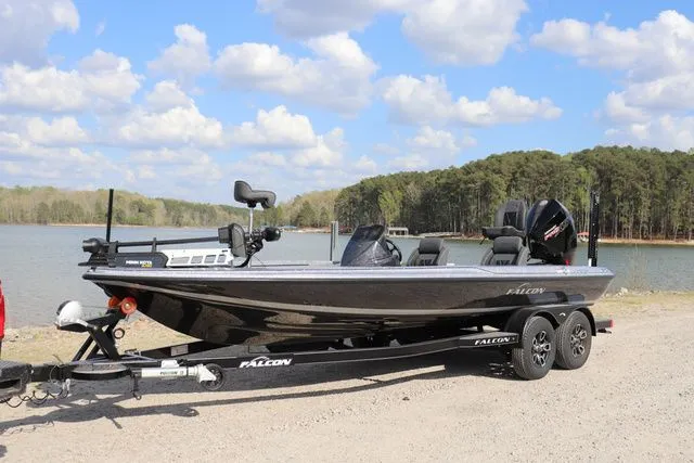 The Image of Falcon Boats F215 2026 - 1