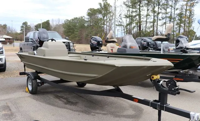The Image of Tracker Grizzly 1648 SC 2026 - 1