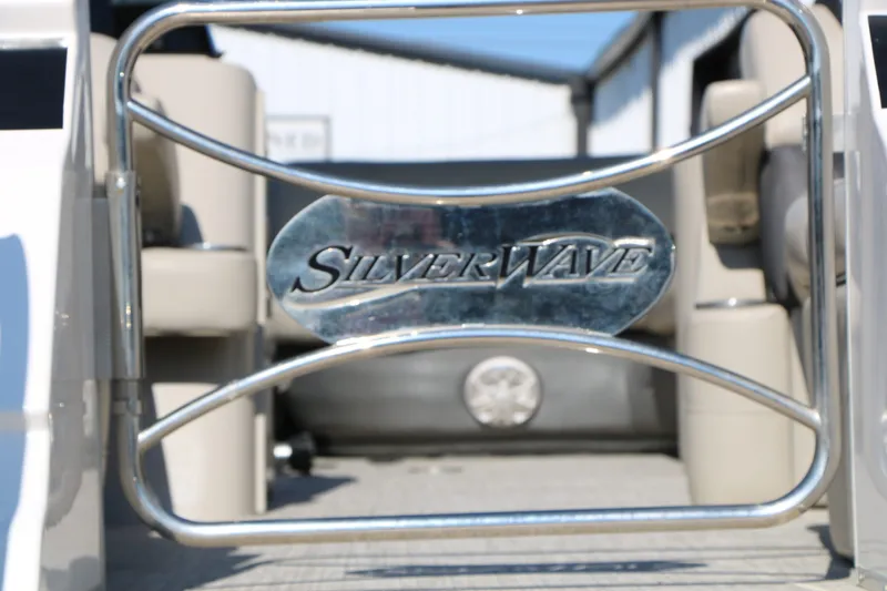 Slide: The Image of Silver Wave 2210 SW5 L Tri toon 2020 - 14