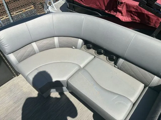 Slide: The Image of Gray seating on 2022 Bennington 23LSR SPS pontoon boat. - 22
