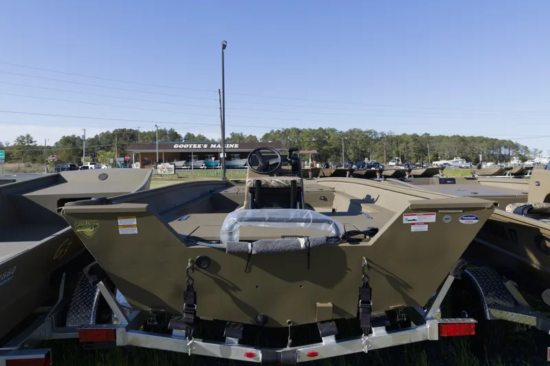 Slide: The Image of 2026 G3 Gator Tough 20 CC boat displayed at Gootee's Marine dealership. - 5