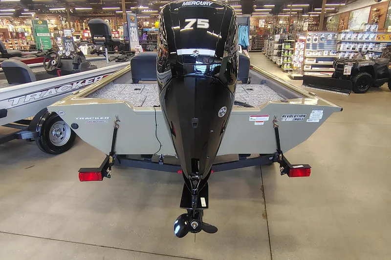Slide: The Image of Tracker Pro Team 175 Crappie Edition 2026 - 11
