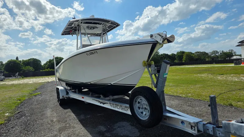 Slide: The Image of Bluewater 2550 CC 2007 - 2