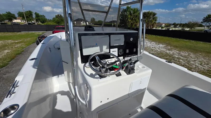 Slide: The Image of Bluewater 2550 CC 2007 - 9