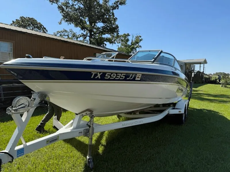 The Image of MasterCraft 230VRS 2000 - 0