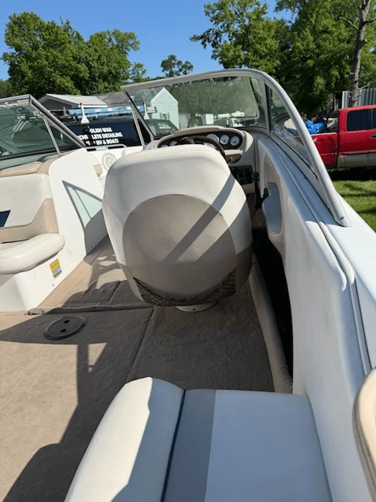 Slide: The Image of MasterCraft 230VRS 2000 - 4