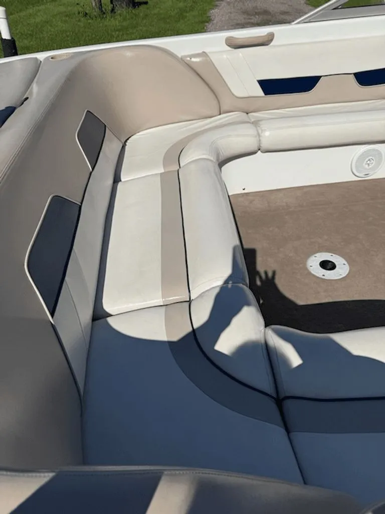Slide: The Image of MasterCraft 230VRS 2000 - 5