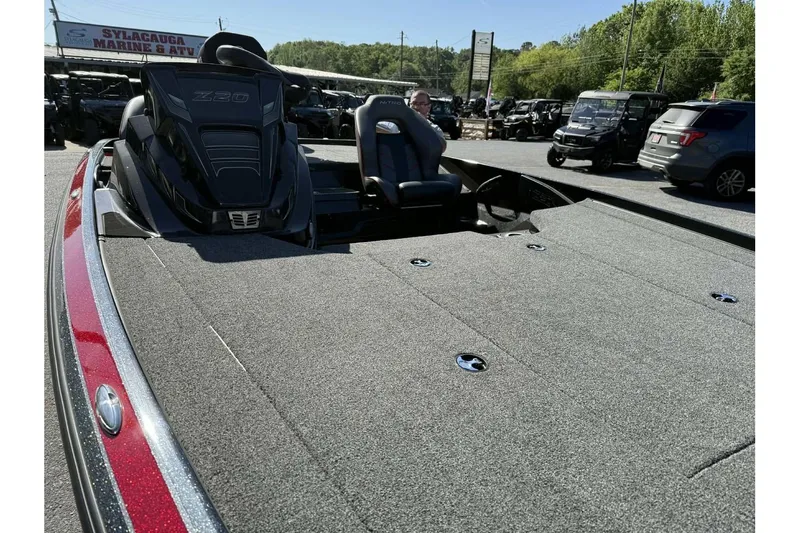 Slide: The Image of 2023 Nitro Z20 Pro boat at Sylacauga Marine & ATV dealership. - 6